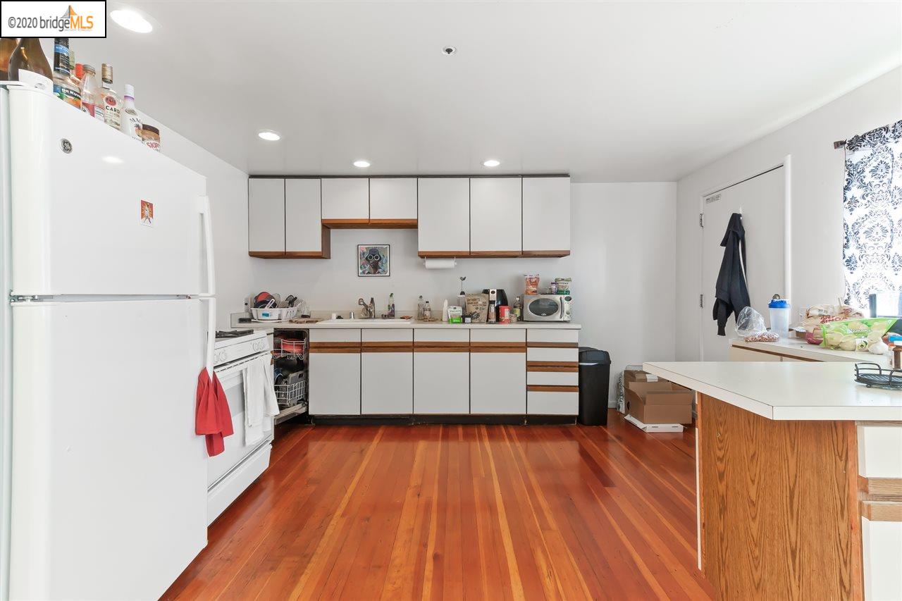 1300 International Blvd, OAKLAND, California 94606, ,Comm Ri Multi-units 5+,For Sale,International Blvd,40924047