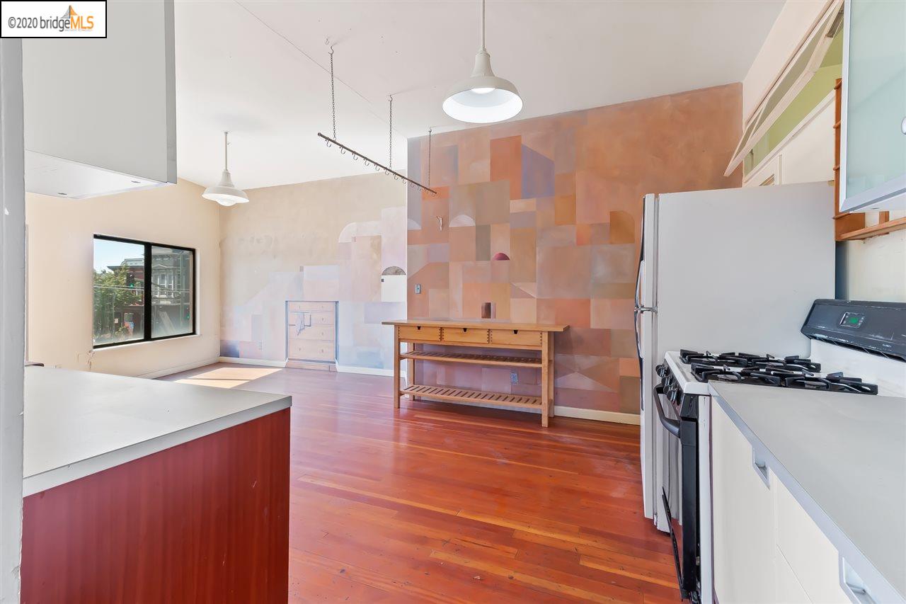 1300 International Blvd, OAKLAND, California 94606, ,Comm Ri Multi-units 5+,For Sale,International Blvd,40924047