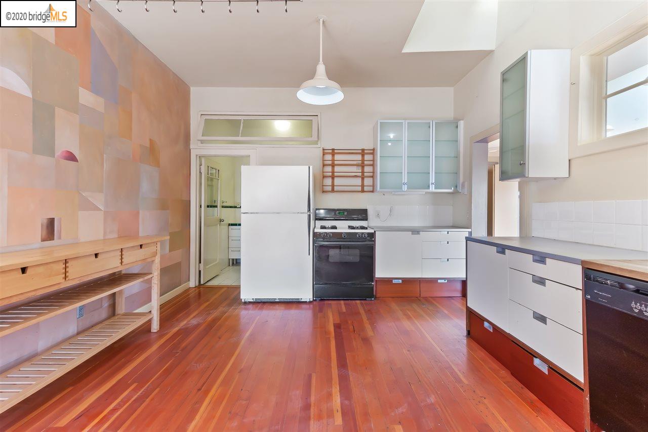 1300 International Blvd, OAKLAND, California 94606, ,Comm Ri Multi-units 5+,For Sale,International Blvd,40924047