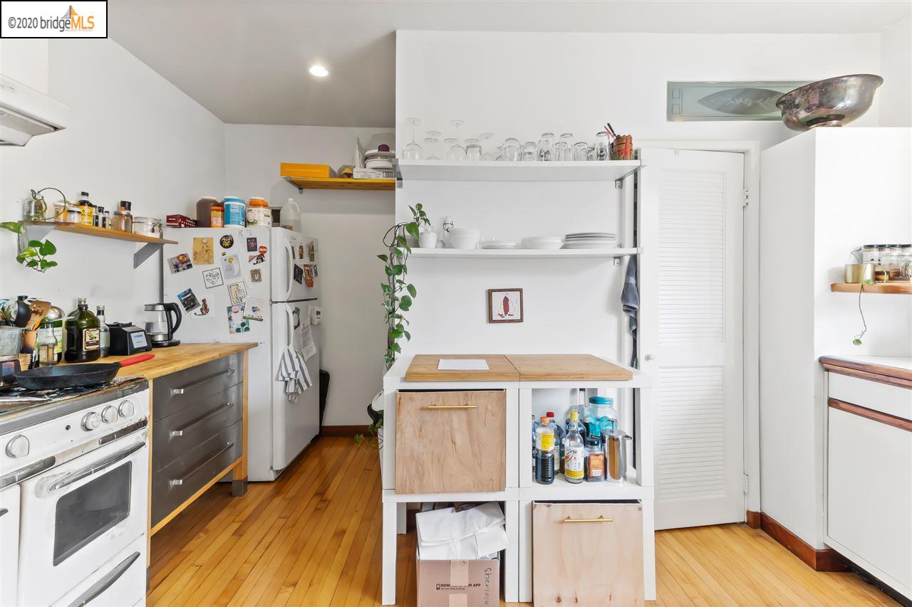 1300 International Blvd, OAKLAND, California 94606, ,Comm Ri Multi-units 5+,For Sale,International Blvd,40924047