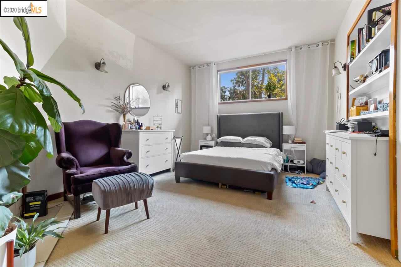 1300 International Blvd, OAKLAND, California 94606, ,Comm Ri Multi-units 5+,For Sale,International Blvd,40924047