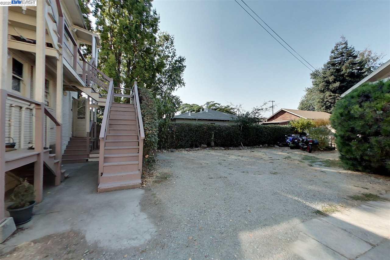 1032 47Th St, EMERYVILLE, California 94608, ,Comm Ri Multi-units 5+,For Sale,47Th St,40924372