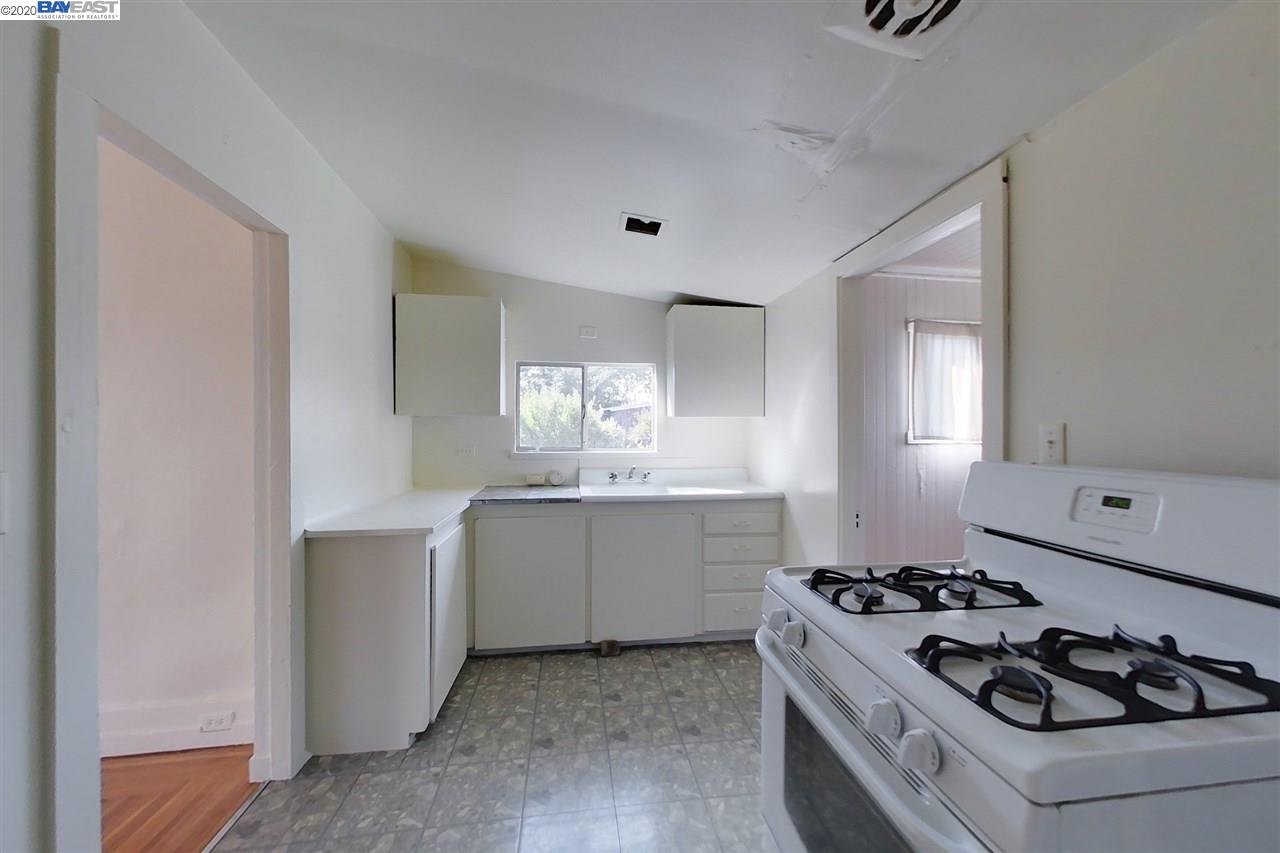1032 47Th St, EMERYVILLE, California 94608, ,Comm Ri Multi-units 5+,For Sale,47Th St,40924372