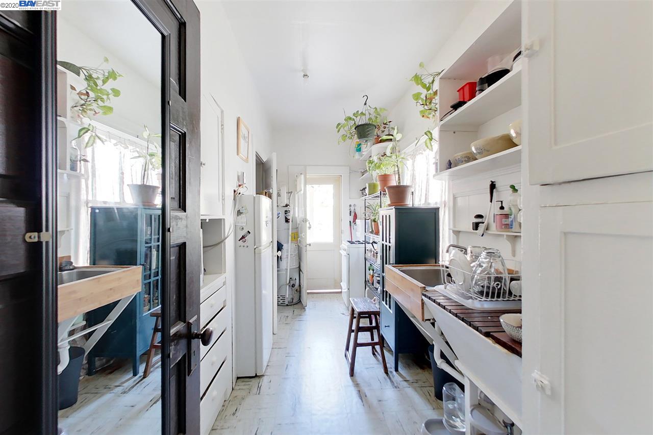 1032 47Th St, EMERYVILLE, California 94608, ,Comm Ri Multi-units 5+,For Sale,47Th St,40924372