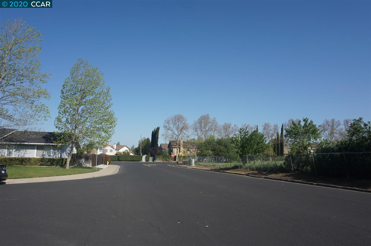 1020 Woodside Dr, BRENTWOOD, California 94513, ,Lots And Land,For Sale,Woodside Dr,40919543
