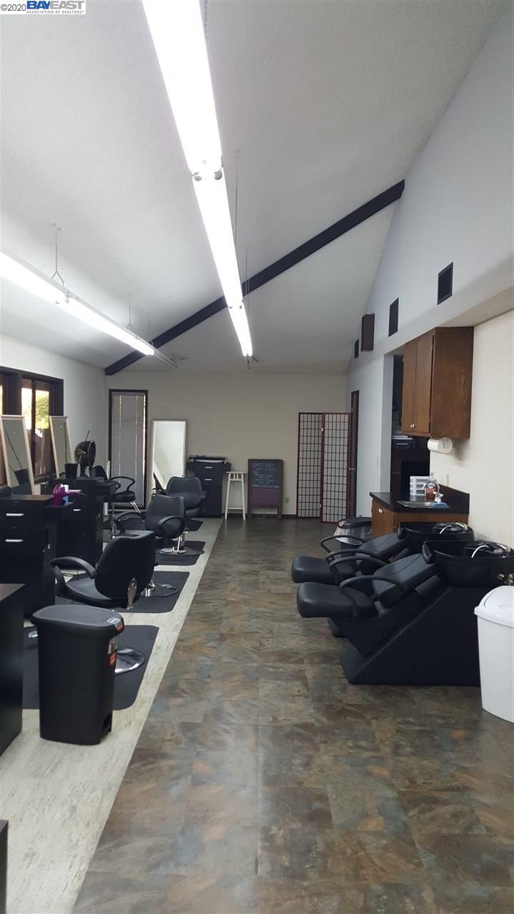 90 Mission Dr, PLEASANTON, California 94566, ,Comm Industrial For Lease,For Rent,Mission Dr,40932215