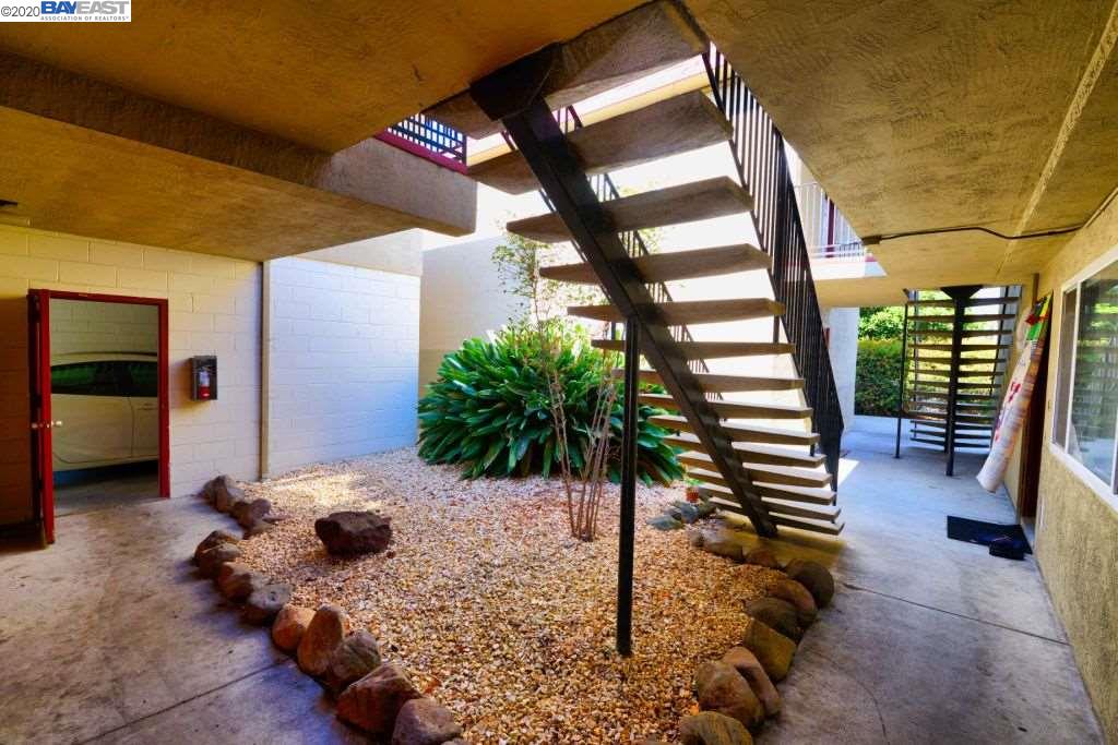 5823 Alameda Ave, RICHMOND, California 94804, ,Comm Ri Multi-units 5+,For Sale,Alameda Ave,40926244