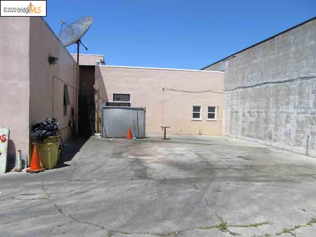 250 23rd, RICHMOND, California 94804, ,Comm Ri Multi-units 5+,For Sale,23rd,40927240