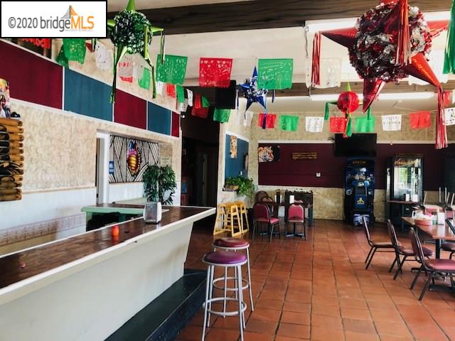 250 23rd, RICHMOND, California 94804, ,Comm Ri Multi-units 5+,For Sale,23rd,40927240