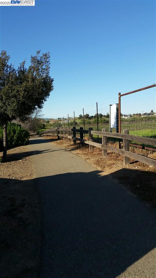 00 Arroyo Rd, LIVERMORE, California 94550, ,Lots And Land,For Sale,Arroyo Rd,40921868