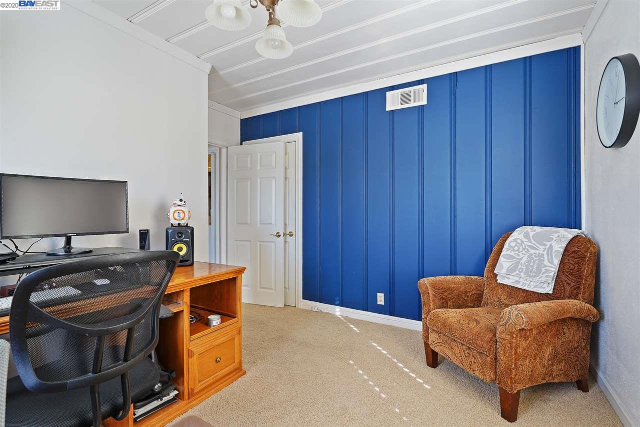 19943 Redwood Rd, CASTRO VALLEY, California 94546, ,Comm Ri Multi-units 5+,For Sale,Redwood Rd,40927881