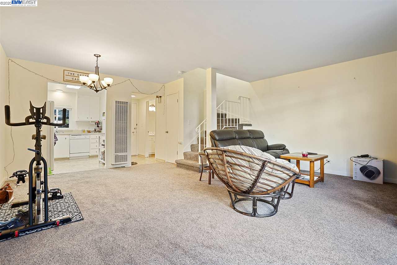 19943 Redwood Rd, CASTRO VALLEY, California 94546, ,Comm Ri Multi-units 5+,For Sale,Redwood Rd,40927881