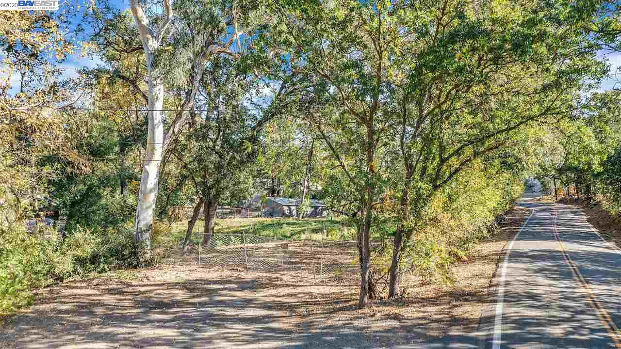 968 Happy Valley Rd, PLEASANTON, California 94566, ,Lots And Land,For Sale,Happy Valley Rd,40922834