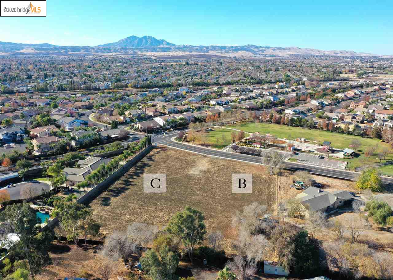 Gracie Ln, BRENTWOOD, California 94513, ,Lots And Land,For Sale,Gracie Ln,40925957