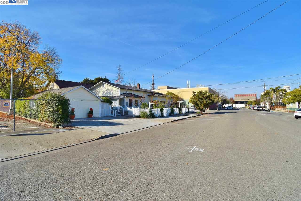 209 Mcleod St, LIVERMORE, California 94550, ,Comm Industrial For Sale,For Sale,Mcleod St,40930596