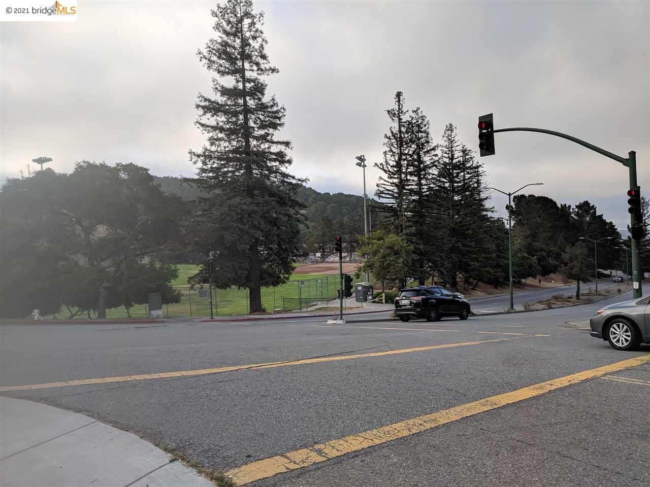0 Redwood Rd, OAKLAND, California 94619, ,Lots And Land,For Sale,Redwood Rd,40963635