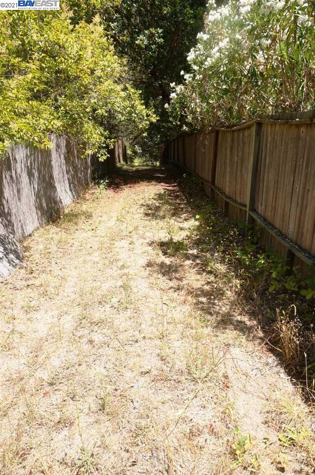 30 Suzy Q Road, BURNT RANCH, California 95527, ,Lots And Land,For Sale,Suzy Q Road,40963656