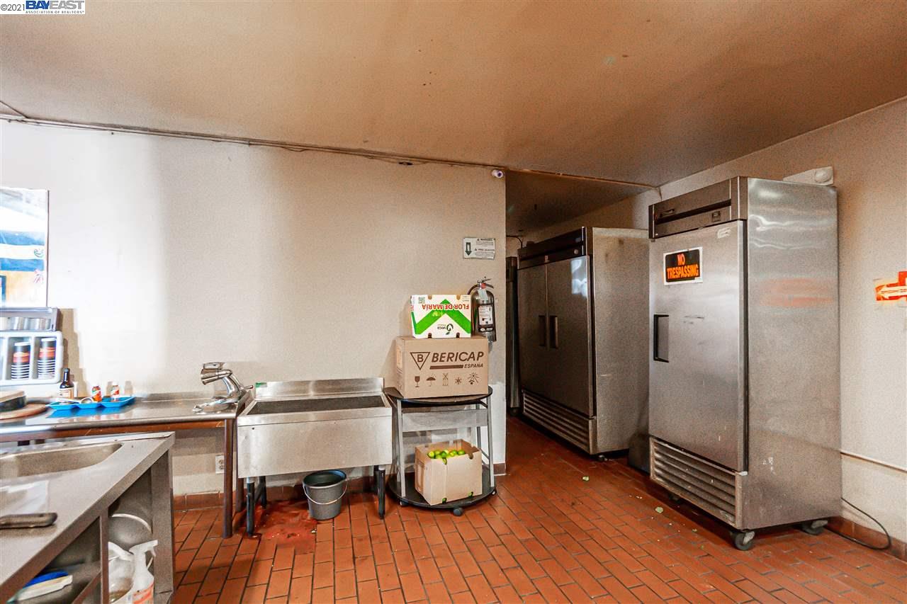 2 Chester St, DALY CITY, California 94014, ,Comm Industrial For Sale,For Sale,Chester St,40963773