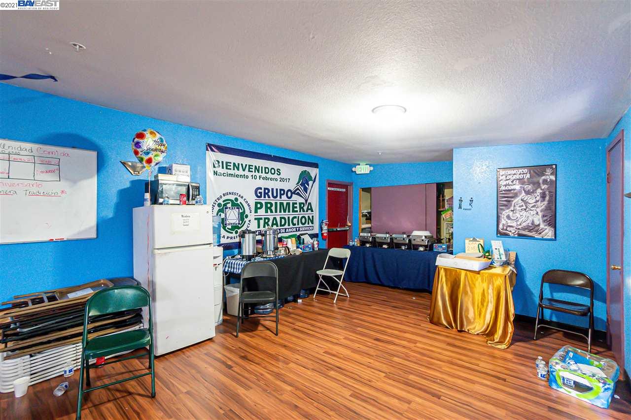 2 Chester St, DALY CITY, California 94014, ,Comm Industrial For Sale,For Sale,Chester St,40963773