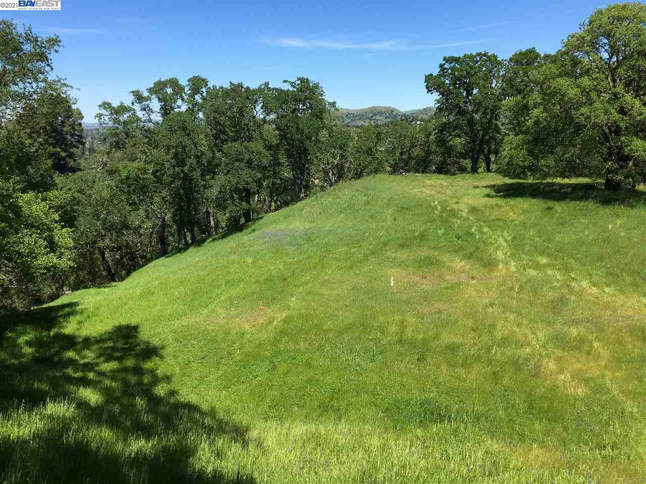 Photo of 283 Castle Hill Ranch Rd in Walnut Creek, CA