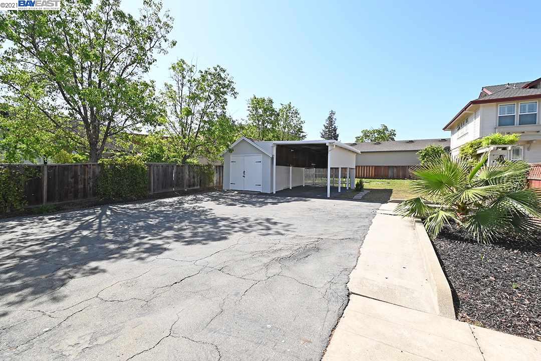 236 Ray St, PLEASANTON, California 94566, ,Comm Industrial For Sale,For Sale,Ray St,40964269