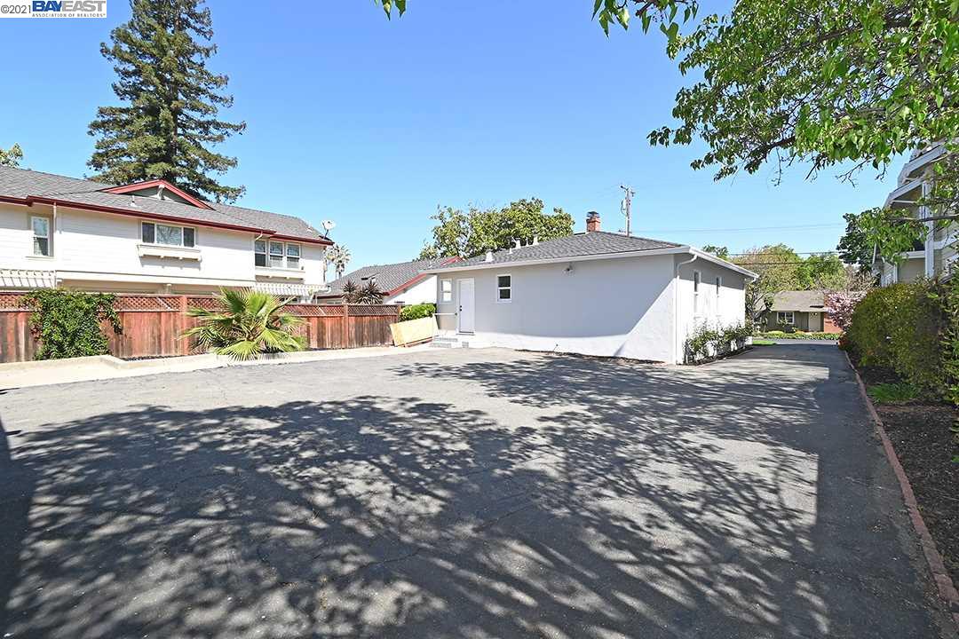 236 Ray St, PLEASANTON, California 94566, ,Comm Industrial For Sale,For Sale,Ray St,40964269
