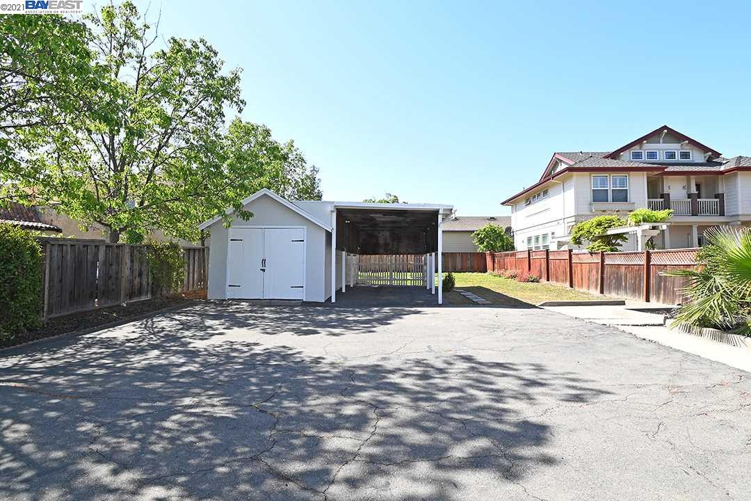 236 Ray St, PLEASANTON, California 94566, ,Comm Industrial For Sale,For Sale,Ray St,40964269