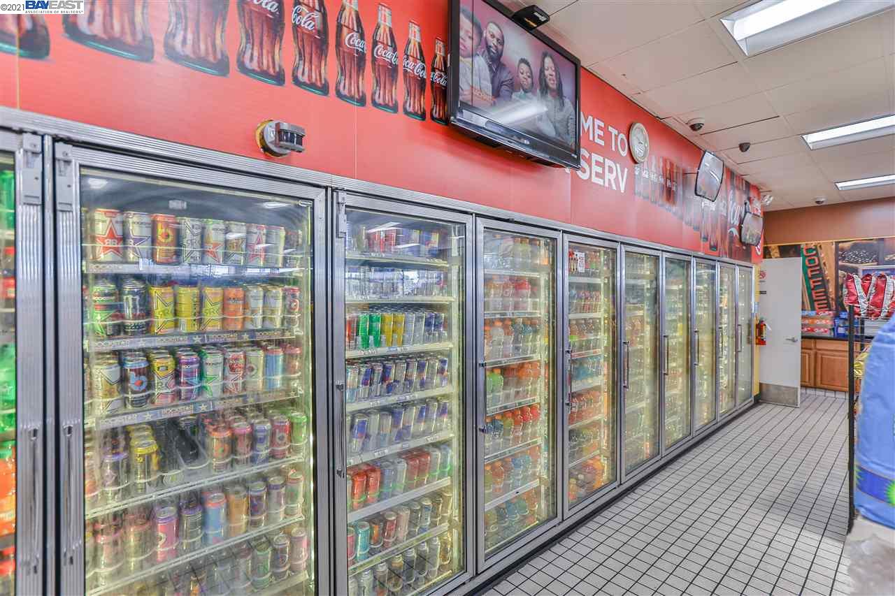 2701 El Portal Dr, SAN PABLO, California 94806, ,Comm Business Opportunity,For Sale,El Portal Dr,40964388