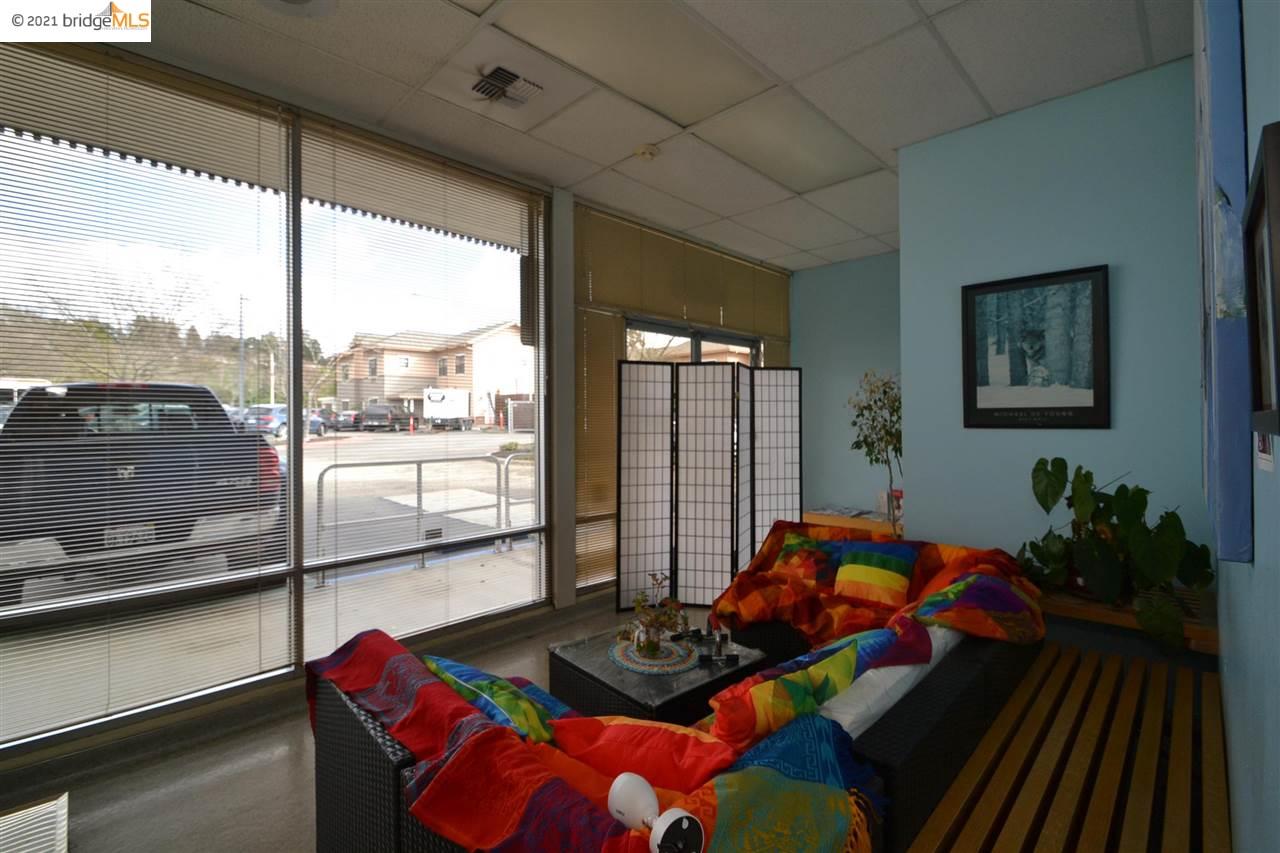 11881 Skyline Blvd, OAKLAND, California 94619, ,Comm Industrial For Sale,For Sale,Skyline Blvd,40964410