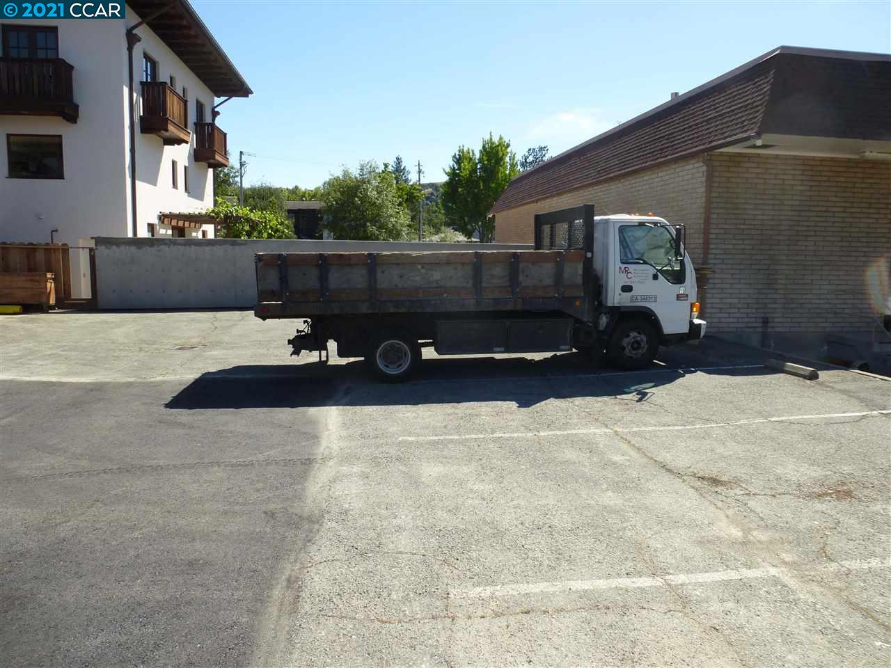 1550 Viader Dr, MORAGA, California 94556, ,Comm Industrial For Sale,For Sale,Viader Dr,40964432