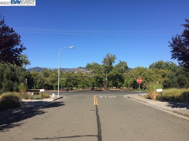 940 Highland Court, CALISTOGA, California 94515, ,Lots And Land,For Sale,Highland Court,40964446