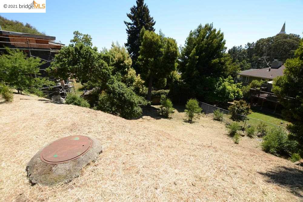 0 Maiden Ln, OAKLAND, California 94602, ,Lots And Land,For Sale,Maiden Ln,40964489
