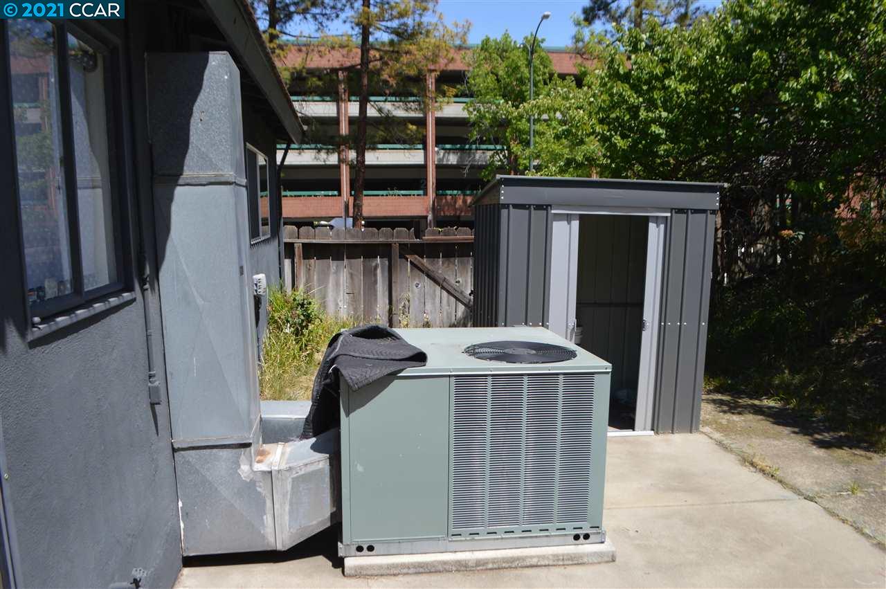 1711 ALMOND AVE., WALNUT CREEK, California 94598-4307, ,Comm Industrial For Lease,For Rent,ALMOND AVE.,40964524