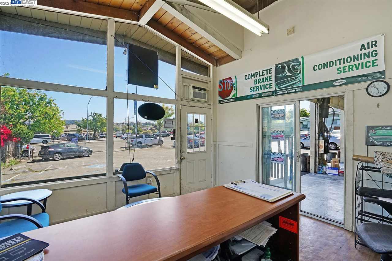 3889 Castro Valley Blvd., CASTRO VALLEY, California 94546-4535, ,Comm Business Opportunity,For Sale,Castro Valley Blvd.,40964555