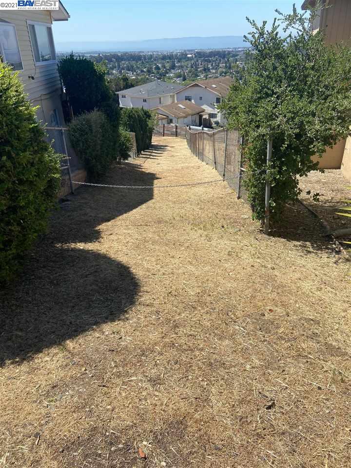 3055 Malcolm Ave, OAKLAND, California 94605, ,Lots And Land,For Sale,Malcolm Ave,40964556