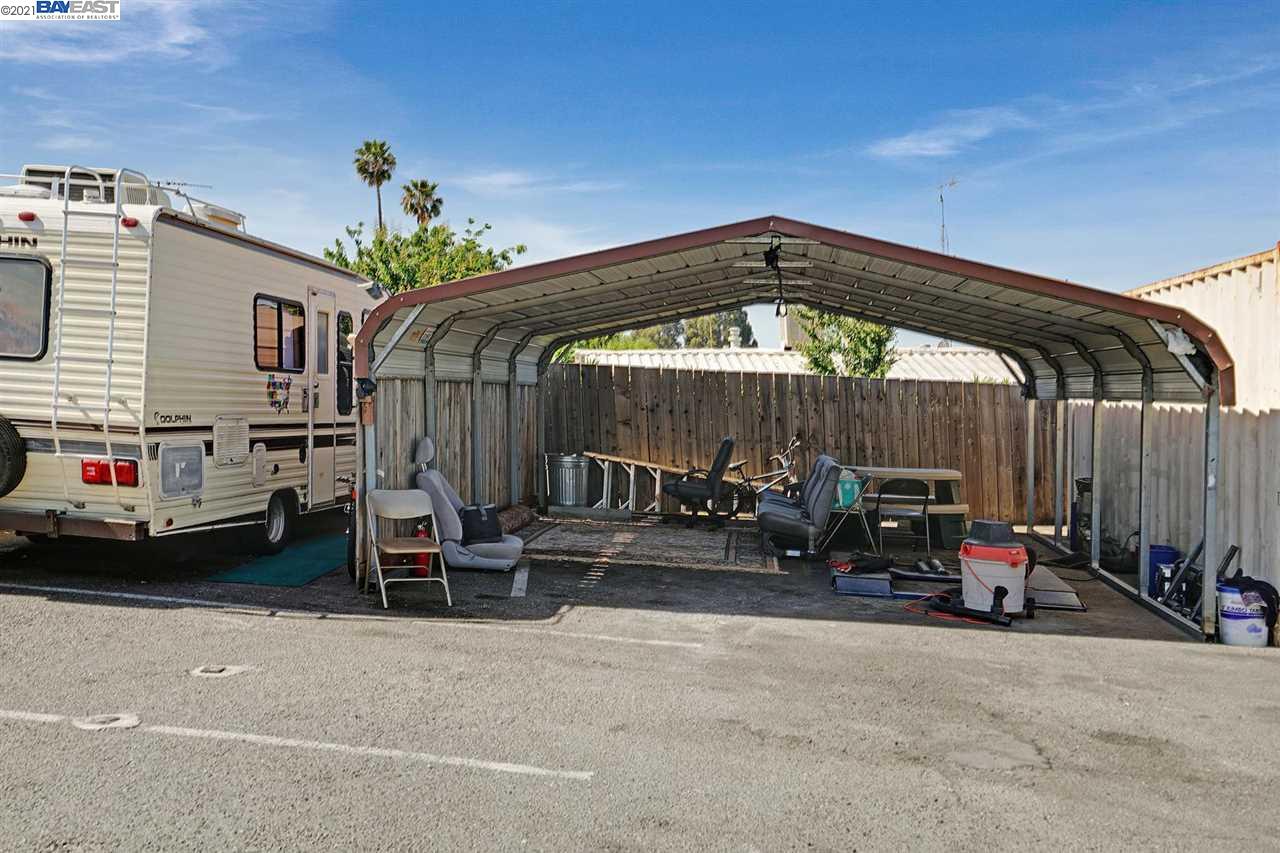 3889 Castro Valley Blvd., CASTRO VALLEY, California 94546-4535, ,Comm Industrial For Sale,For Sale,Castro Valley Blvd.,40964561