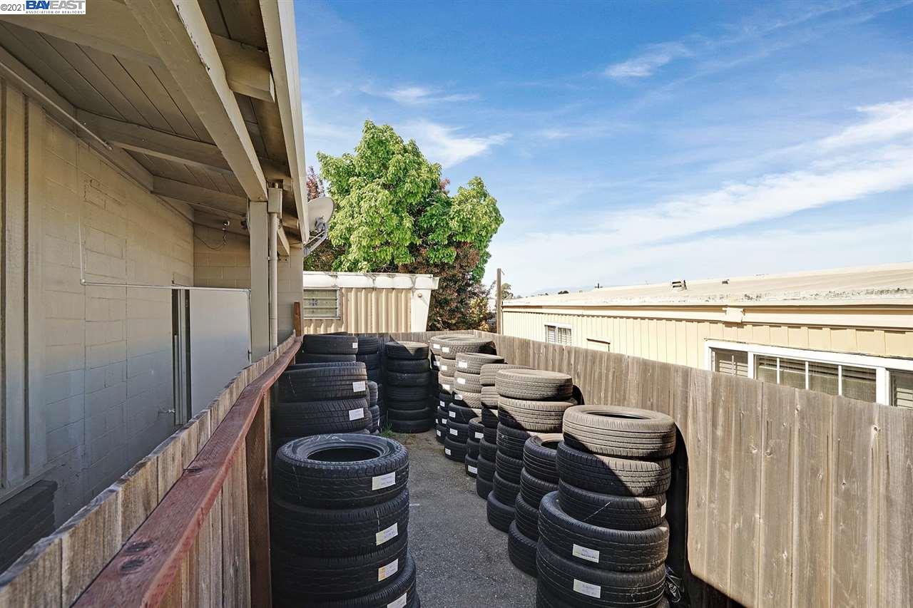 3889 Castro Valley Blvd., CASTRO VALLEY, California 94546-4535, ,Comm Industrial For Sale,For Sale,Castro Valley Blvd.,40964561