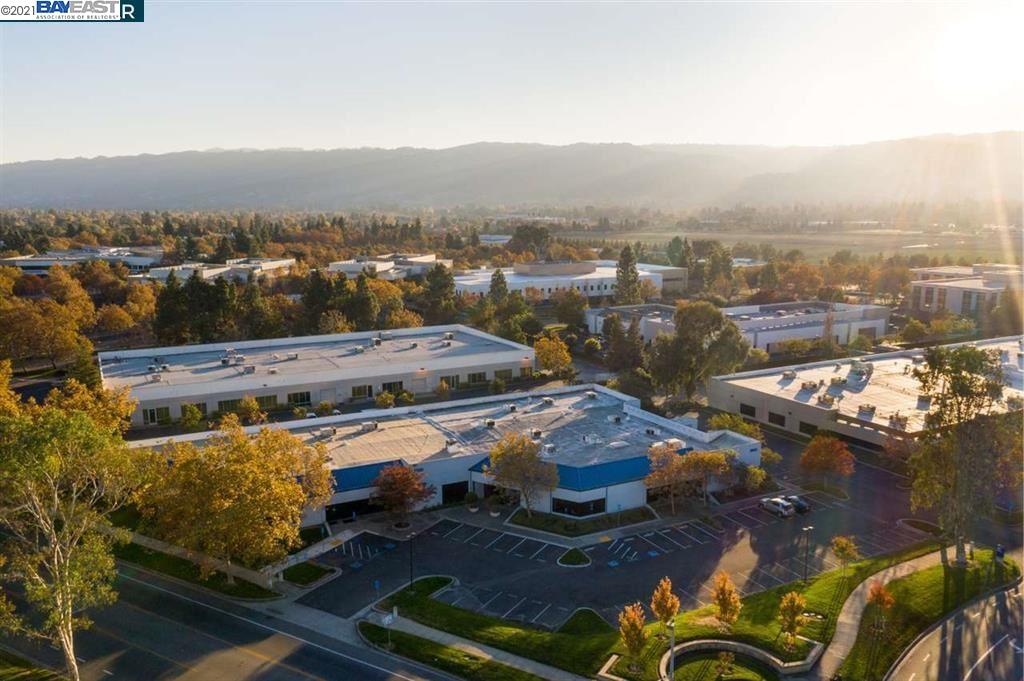 6602 Owens Dr, PLEASANTON, California 94588, ,Comm Industrial For Lease,For Rent,Owens Dr,40964603