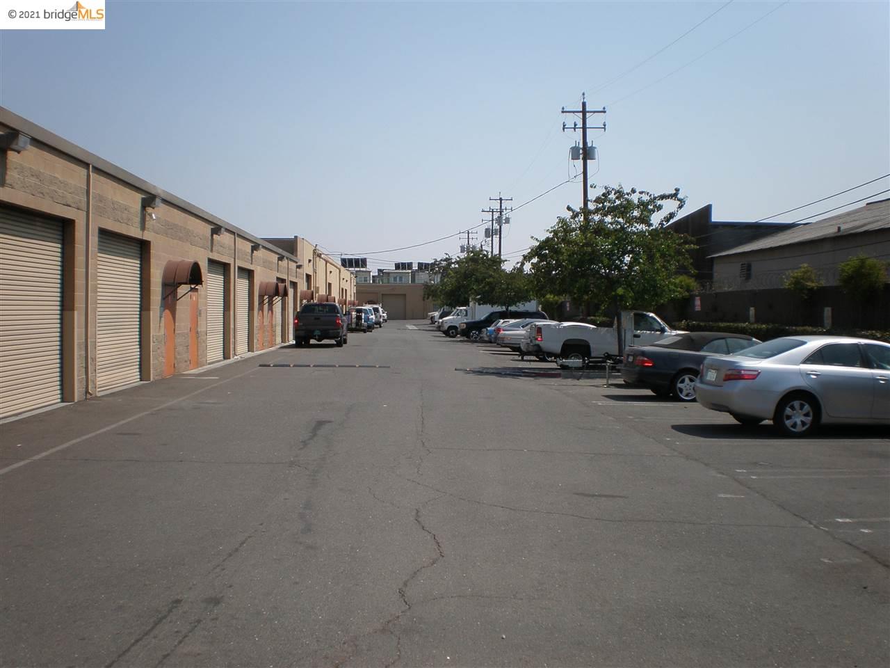 910 81 St. #18, OAKLAND, California 94621, ,Comm Industrial For Sale,For Sale,81 St. #18,40964611