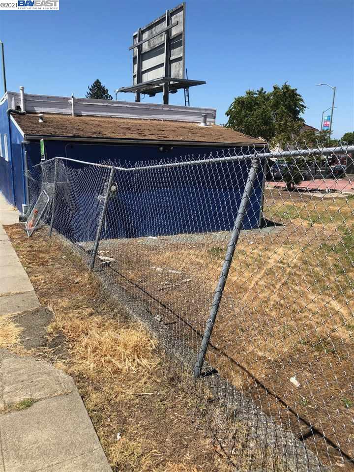 7830 Macarthur Blvd, OAKLAND, California 94605, ,Comm Industrial For Sale,For Sale,Macarthur Blvd,40964690