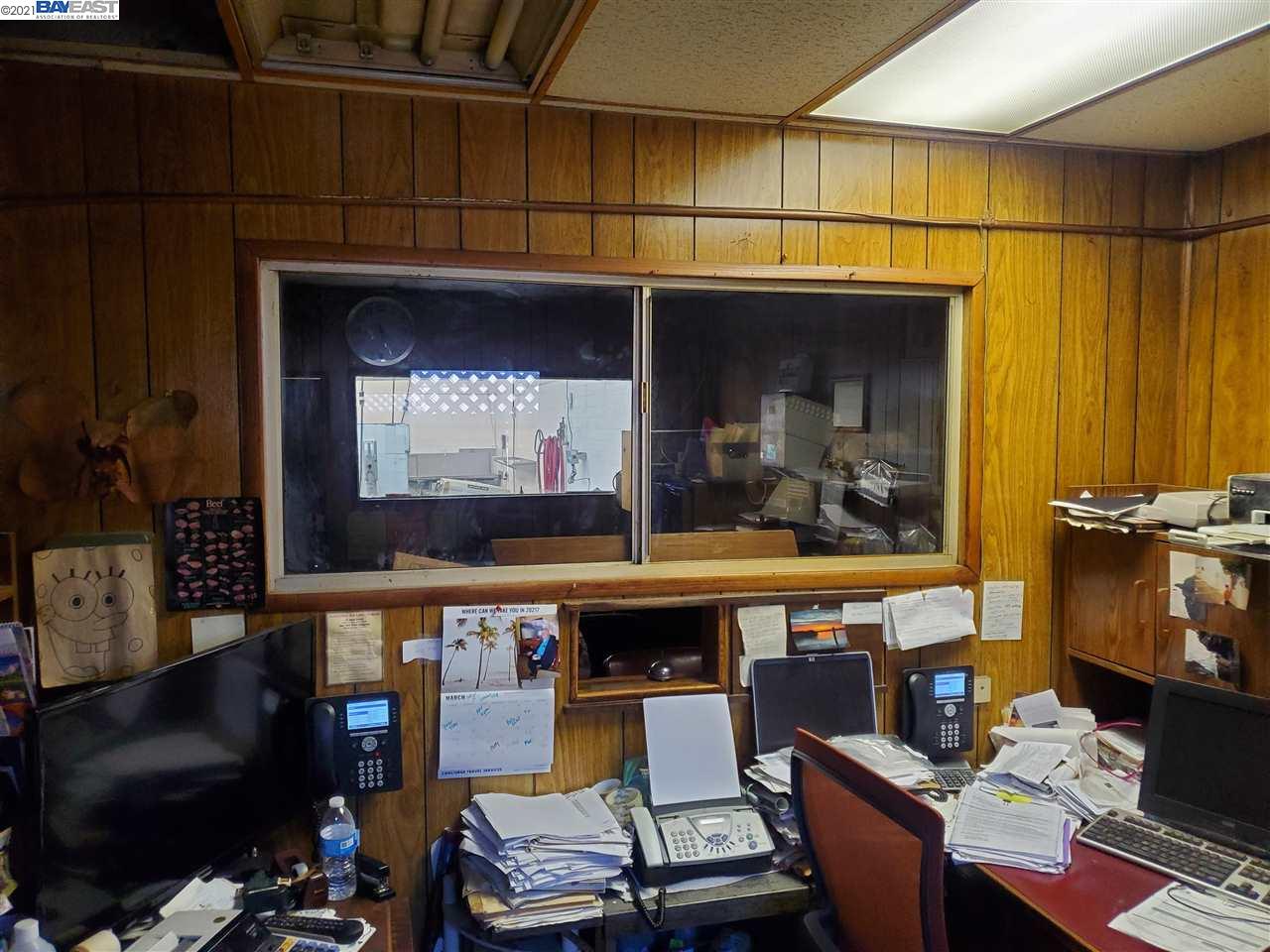 562 Williams St, SAN LEANDRO, California 94577, ,Comm Industrial For Sale,For Sale,Williams St,40964915