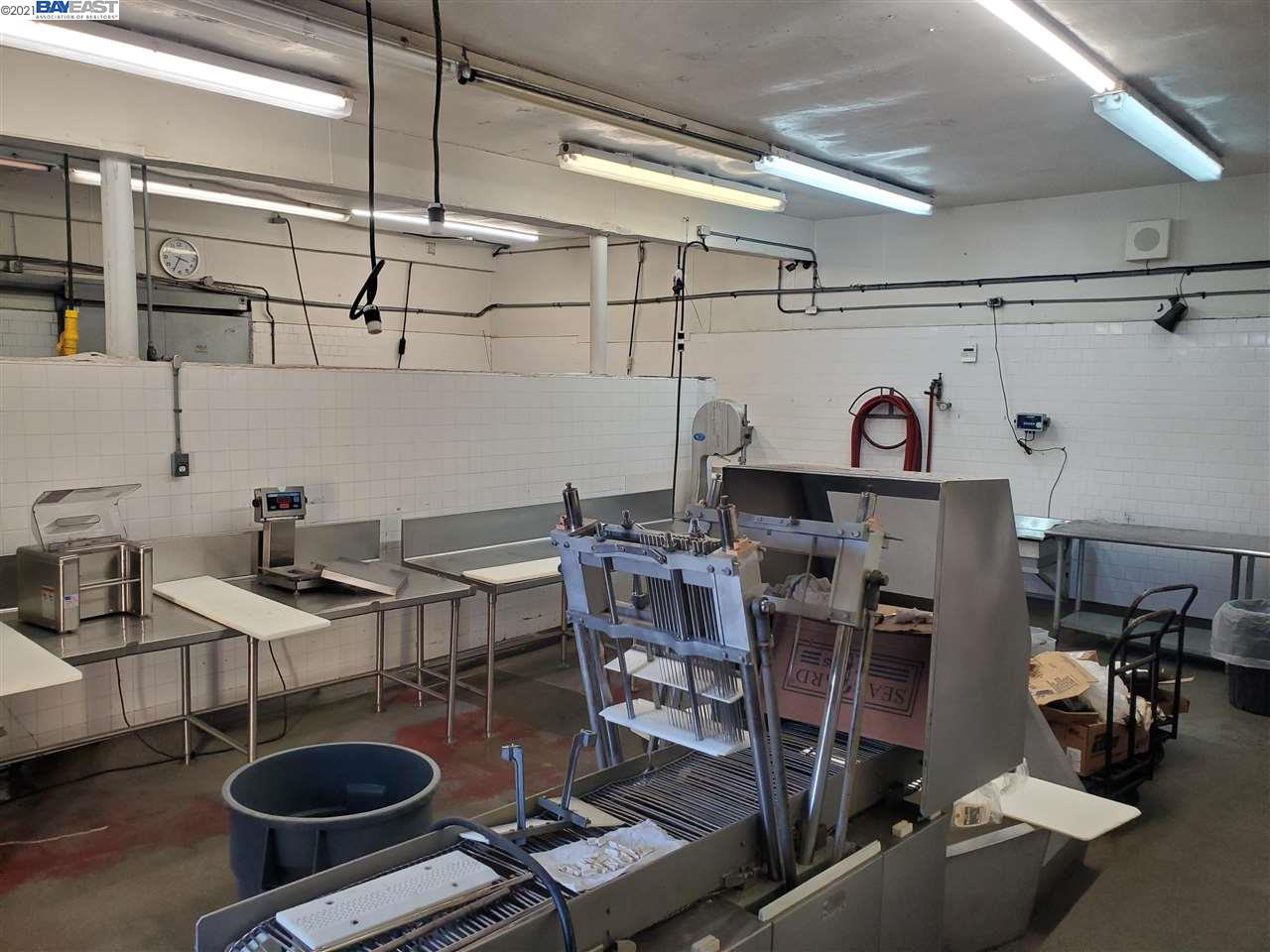562 Williams St, SAN LEANDRO, California 94577, ,Comm Industrial For Sale,For Sale,Williams St,40964915