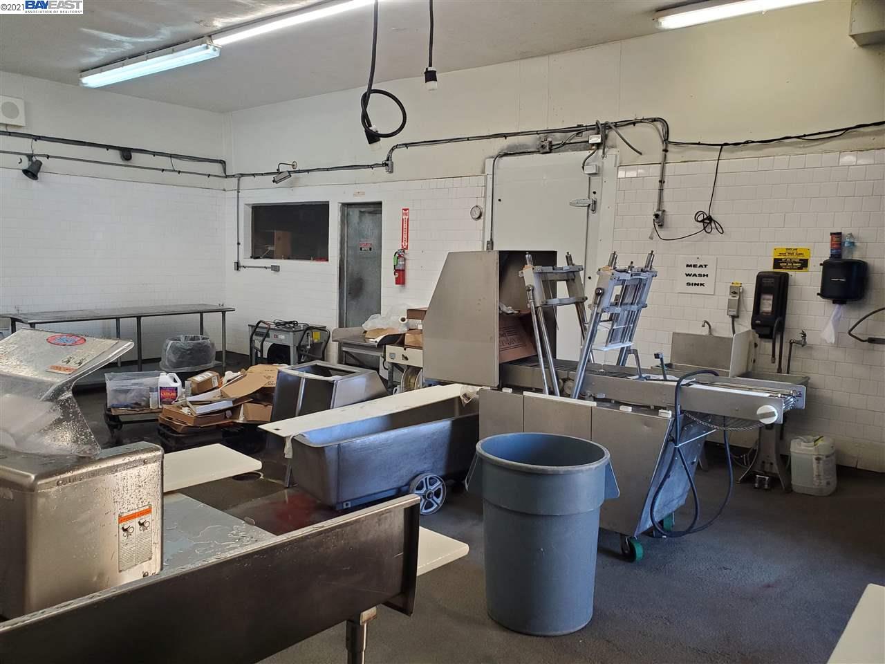 562 Williams St, SAN LEANDRO, California 94577, ,Comm Industrial For Sale,For Sale,Williams St,40964915