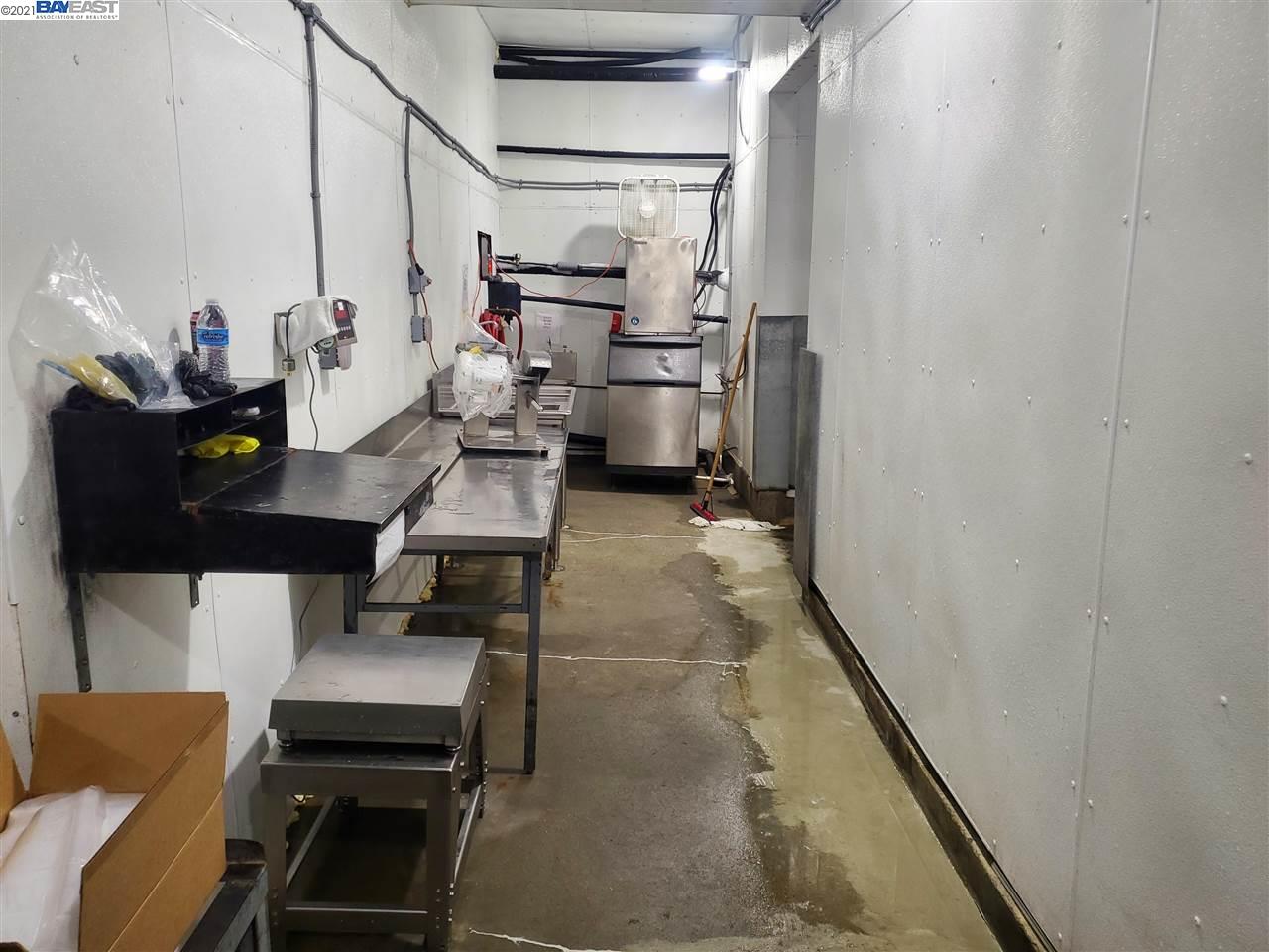 562 Williams St, SAN LEANDRO, California 94577, ,Comm Industrial For Sale,For Sale,Williams St,40964915