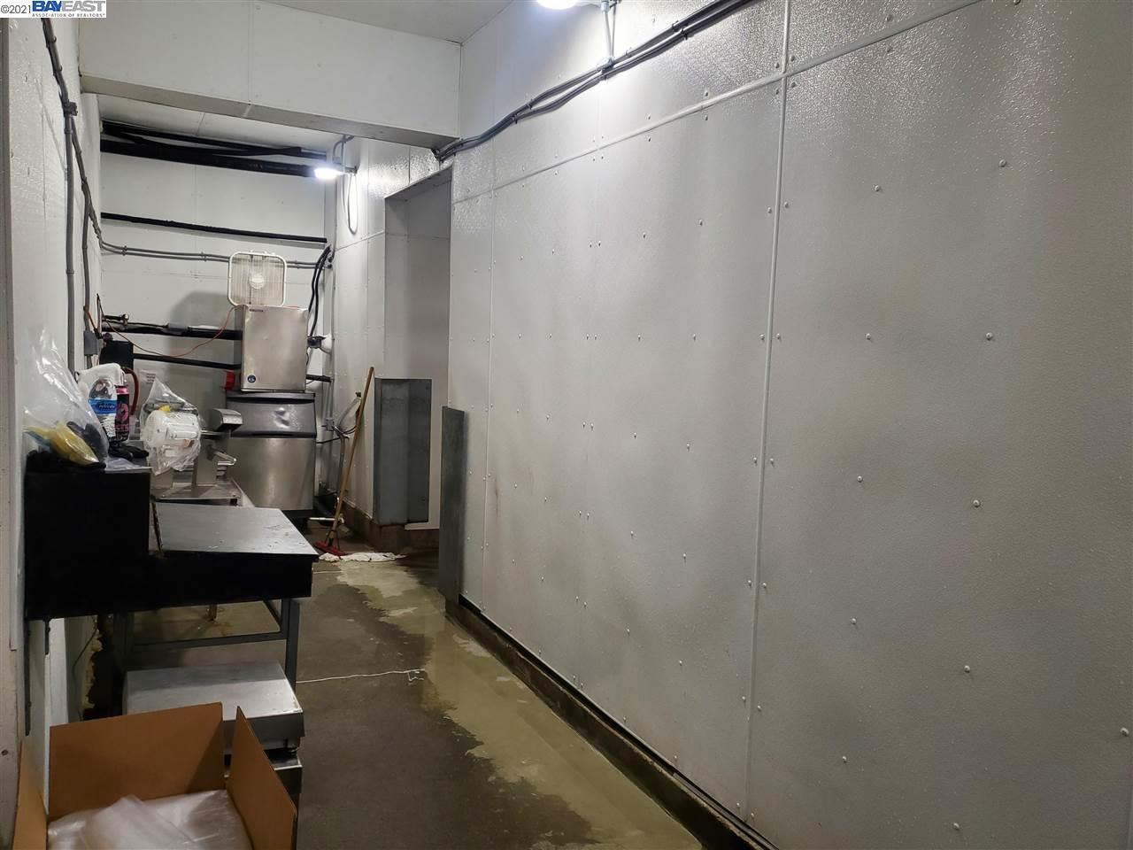 562 Williams St, SAN LEANDRO, California 94577, ,Comm Industrial For Sale,For Sale,Williams St,40964915