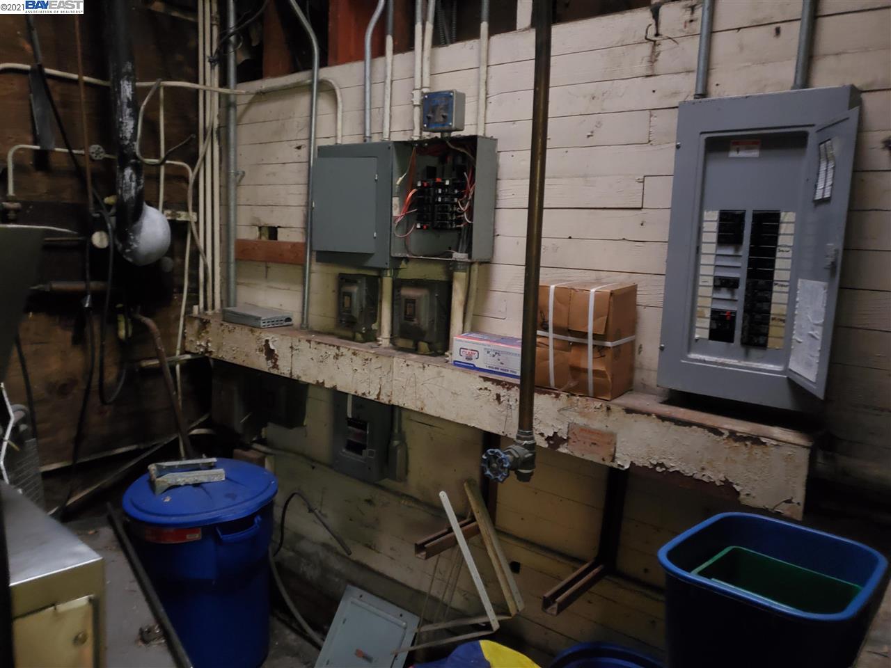 562 Williams St, SAN LEANDRO, California 94577, ,Comm Industrial For Sale,For Sale,Williams St,40964915
