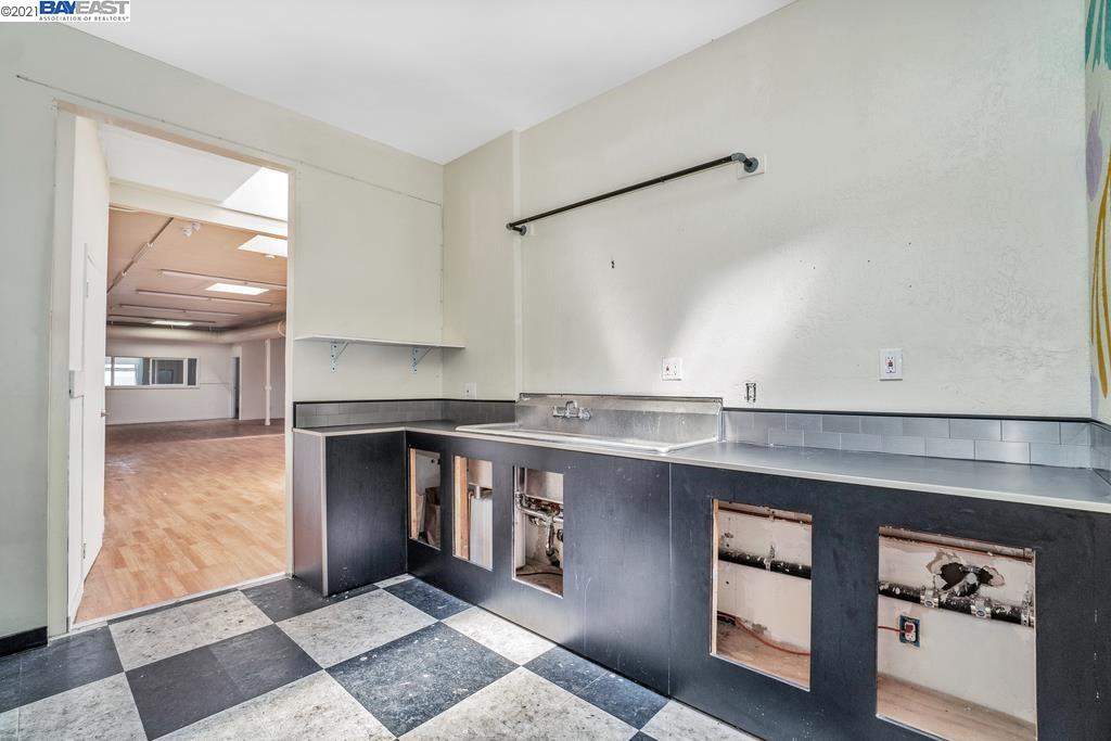 2319 Santa Clara Ave, ALAMEDA, California 94501, ,Comm Industrial For Sale,For Sale,Santa Clara Ave,40964971