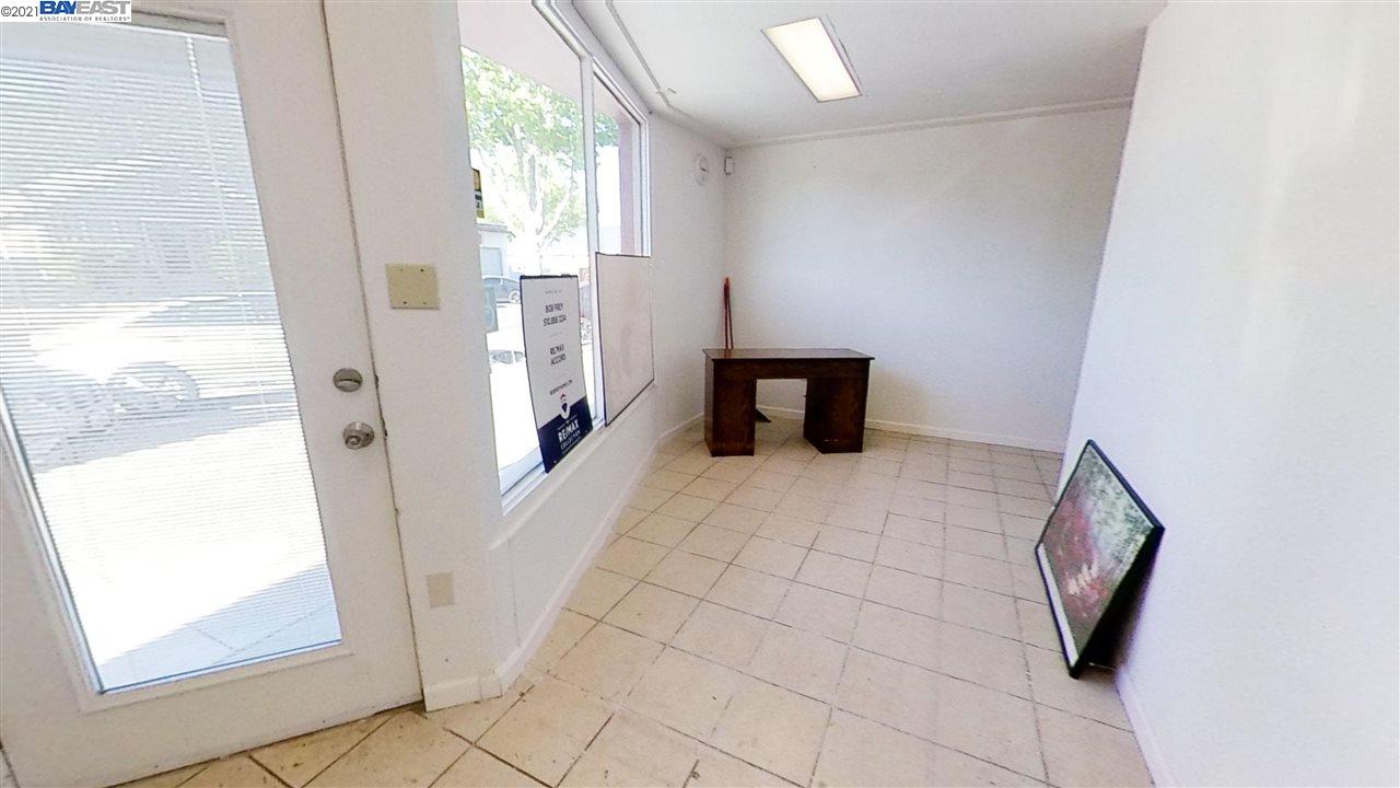 122 10Th St, TRACY, California 95376, ,Comm Industrial For Sale,For Sale,10Th St,40965015