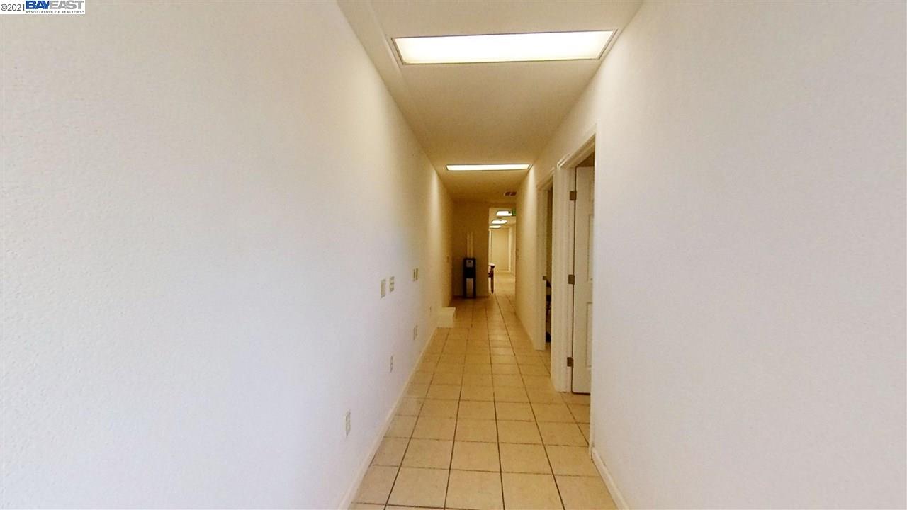 122 10Th St, TRACY, California 95376, ,Comm Industrial For Sale,For Sale,10Th St,40965015