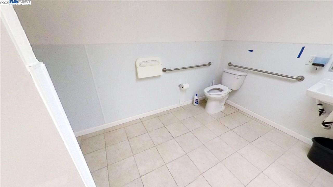 122 10Th St, TRACY, California 95376, ,Comm Industrial For Sale,For Sale,10Th St,40965015